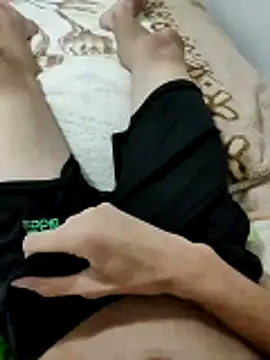 bnnzin online show from 12-17-25, 01:21