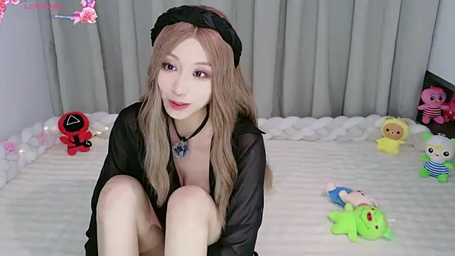 Snapshot of Lulu_QAQ chatting on 06-08-26, 12:38 Lulu QAQ online show from 06-08-26, 12:38