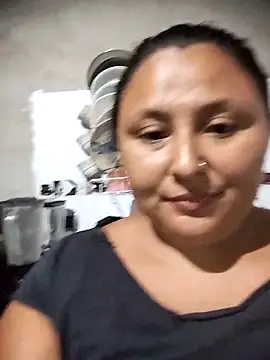 Snapshot of BWW-CINDY11 chatting on 02-08-26, 12:41 BWW-CINDY11 online show from 02-08-26, 12:41