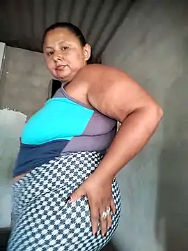 Snapshot of BWW-CINDY11 chatting on 02-12-26, 06:51 BWW-CINDY11 online show from 02-12-26, 06:51