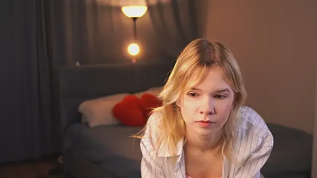 PhillisEsplin online show from 11-28-25, 07:36