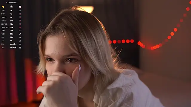 PhillisEsplin online show from 12-16-25, 07:07