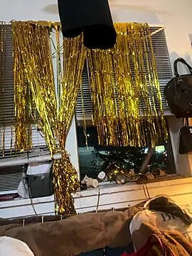 Snapshot of Motherbigbus chatting on 01-08-26, 07:25 Motherbigbus online show from 01-08-26, 07:25