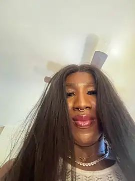 Snapshot of Motherbigbus chatting on 01-10-26, 07:31 Motherbigbus online show from 01-10-26, 07:31