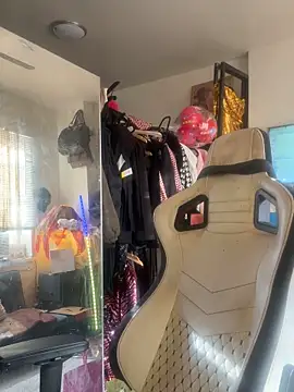 Motherbigbus online show from 02-03-26, 04:23