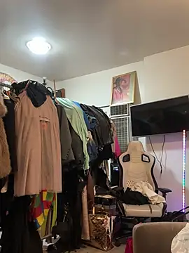 Motherbigbus online show from 04-07-26, 06:48