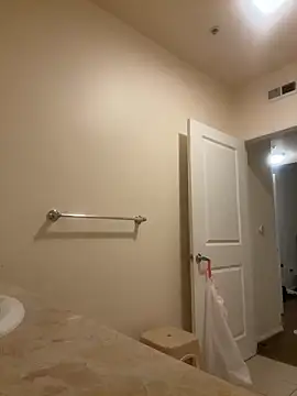 Motherbigbus online show from 02-24-26, 08:53