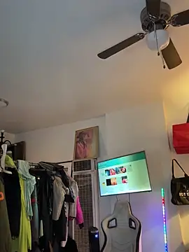 Motherbigbus online show from 04-13-26, 02:37