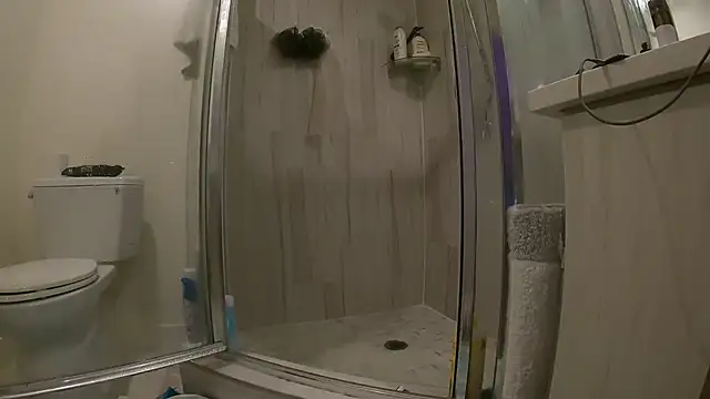 missalittlemasochist online show from 12-22-25, 07:19