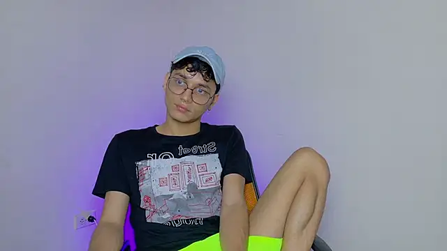 andrew dann online show from 11-28-25, 04:01