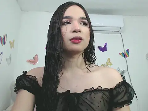 dulce sophii online show from 12-18-25, 03:44