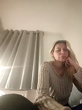 Snapshot of NaughtyClaudia_ chatting on 02-06-26, 11:01 NaughtyClaudia online show from 02-06-26, 11:01