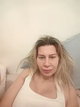 Snapshot of NaughtyClaudia_ chatting on 02-16-26, 08:02 NaughtyClaudia online show from 02-16-26, 08:02