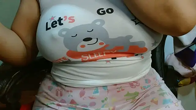 Snapshot of DiivaMarii chatting on 06-27-26, 12:55 DiivaMarii online show from 06-27-26, 12:55