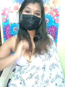 Snapshot of Premalatha_28 chatting on 02-17-26, 04:32 Premalatha 28 online show from 02-17-26, 04:32