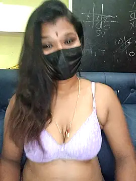 Snapshot of Premalatha_28 chatting on 03-12-26, 07:18 Premalatha 28 online show from 03-12-26, 07:18