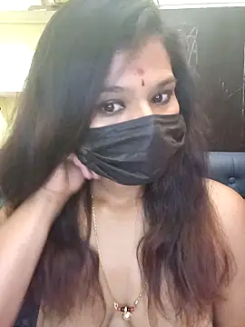 Snapshot of Premalatha_28 chatting on 03-08-26, 02:04 Premalatha 28 online show from 03-08-26, 02:04