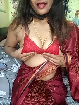 Snapshot of Premalatha_28 chatting on 02-04-26, 06:19 Premalatha 28 online show from 02-04-26, 06:19