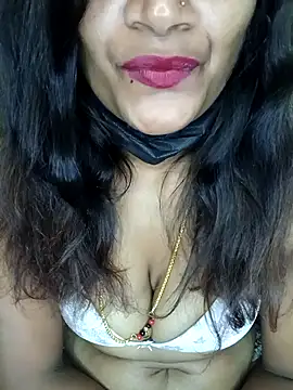 Snapshot of Premalatha_28 chatting on 01-31-26, 07:34 Premalatha 28 online show from 01-31-26, 07:34