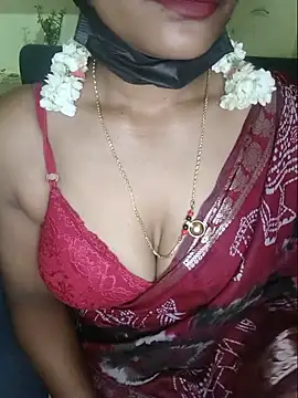 Snapshot of Premalatha_28 chatting on 07-23-26, 05:31 Premalatha 28 online show from 07-23-26, 05:31