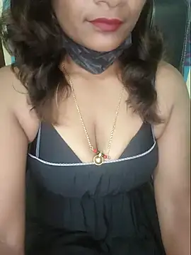 Snapshot of Premalatha_28 chatting on 07-12-26, 05:25 Premalatha 28 online show from 07-12-26, 05:25