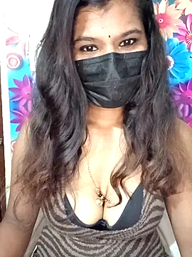 Snapshot of Premalatha_28 chatting on 03-17-26, 04:15 Premalatha 28 online show from 03-17-26, 04:15