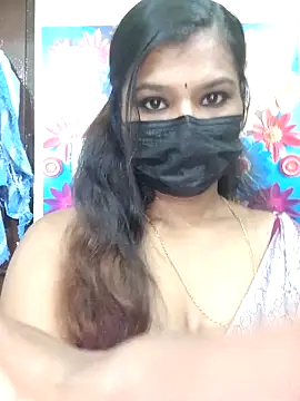 Snapshot of Premalatha_28 chatting on 02-26-26, 04:34 Premalatha 28 online show from 02-26-26, 04:34