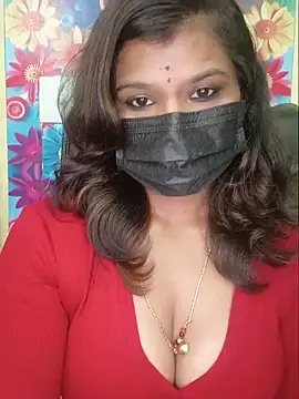 Snapshot of Premalatha_28 chatting on 06-16-26, 04:56 Premalatha 28 online show from 06-16-26, 04:56