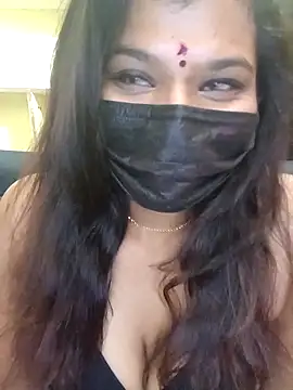 Snapshot of Premalatha_28 chatting on 03-06-26, 07:09 Premalatha 28 online show from 03-06-26, 07:09