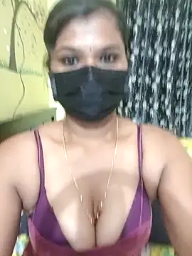 Snapshot of Premalatha_28 chatting on 04-15-26, 07:07 Premalatha 28 online show from 04-15-26, 07:07