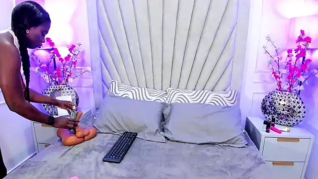 Snapshot of CandyVega_ chatting on 02-05-26, 08:59 CandyVega online show from 02-05-26, 08:59