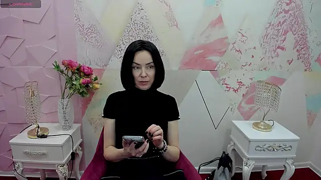 Snapshot of Suzy_mcraky1 chatting on 11-17-25, 09:24 Suzy mcraky1 online show from 11-17-25, 09:24