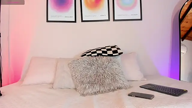 Sofi vega77 online show from 05-07-26, 11:57