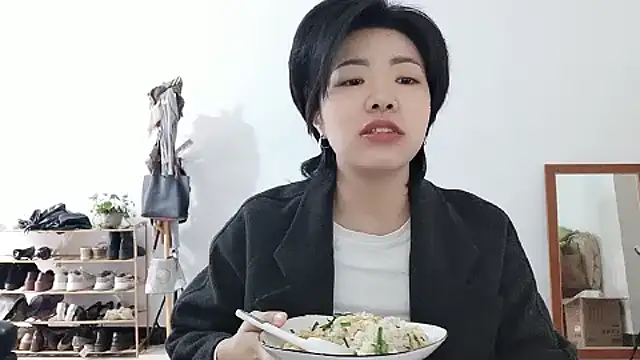 adele8731 online show from 12-17-25, 02:27