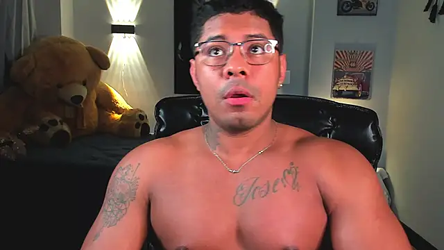 LEONHDZ online show from 11-21-25, 05:28