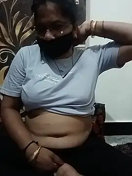 Snapshot of Menka_cut34 chatting on 07-18-26, 10:51 Menka cut34 online show from 07-18-26, 10:51