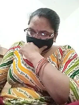 Snapshot of Menka_cut34 chatting on 06-19-26, 02:56 Menka cut34 online show from 06-19-26, 02:56