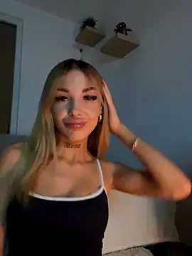 lunababy77 online show from 11-24-25, 05:24