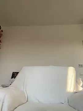 Snapshot of lunababy77 chatting on 02-25-26, 03:34 lunababy77 online show from 02-25-26, 03:34