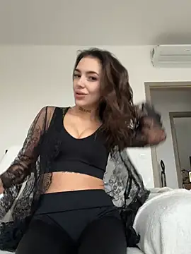 Snapshot of lunababy77 chatting on 02-21-26, 03:03 lunababy77 online show from 02-21-26, 03:03