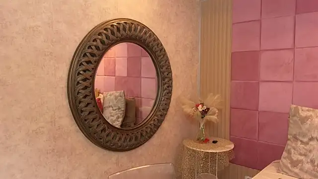 SpicyCarlaXX online show from 04-12-26, 07:28