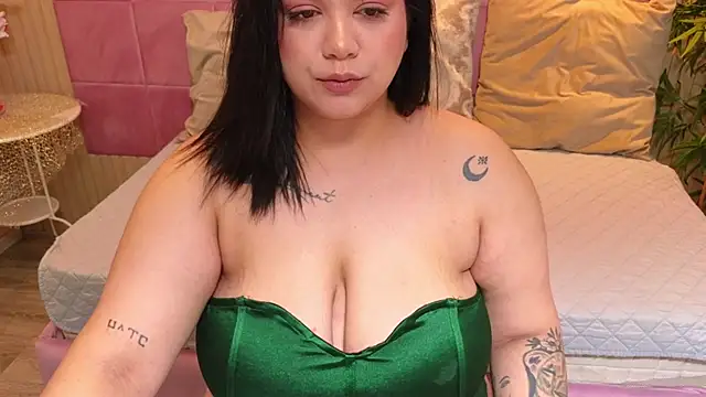 SpicyCarlaXX online show from 04-10-26, 04:47