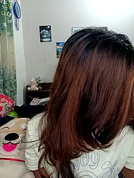 Snapshot of Sexy-Jara1 chatting on 02-14-26, 07:03 Sexy-Jara1 online show from 02-14-26, 07:03