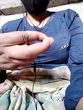 CUTE 123X online show from 11-21-25, 09:30