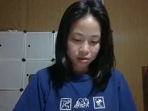 Snapshot of Cat-meow chatting on 05-11-26, 04:04 Cat-meow online show from 05-11-26, 04:04