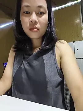 Snapshot of Cat-meow chatting on 05-24-26, 11:37 Cat-meow online show from 05-24-26, 11:37
