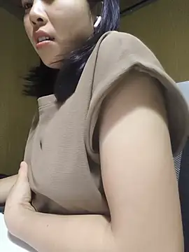Snapshot of Cat-meow chatting on 05-19-26, 02:13 Cat-meow online show from 05-19-26, 02:13