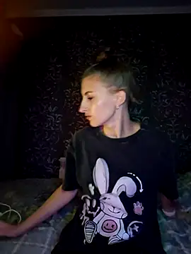 carolinakis  online show from 11-19-25, 08:09