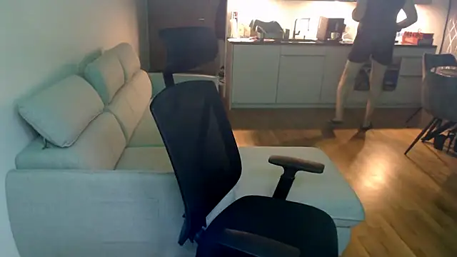 Snapshot of Buidapest chatting on 02-01-26, 01:59 Buidapest online show from 02-01-26, 01:59