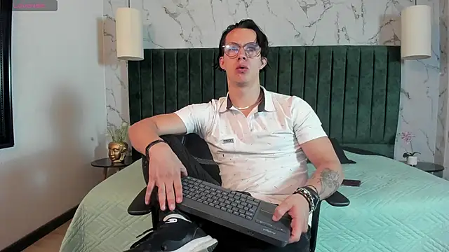 Brandon starkk online show from 03-08-26, 11:46